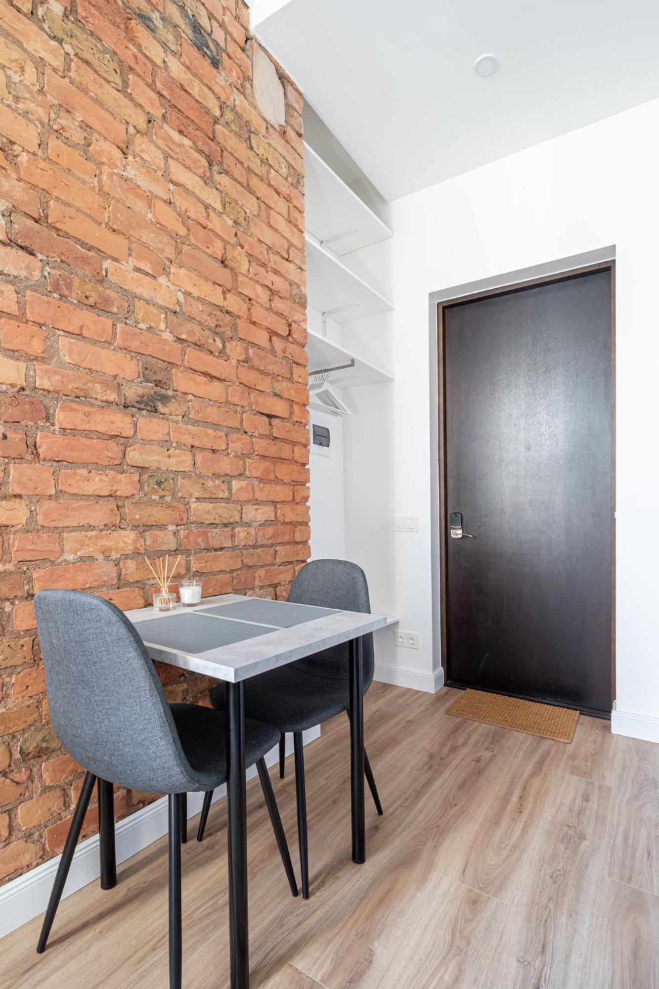 Prestigious Former Library Apartment - Perfect Location Riga Esterno foto