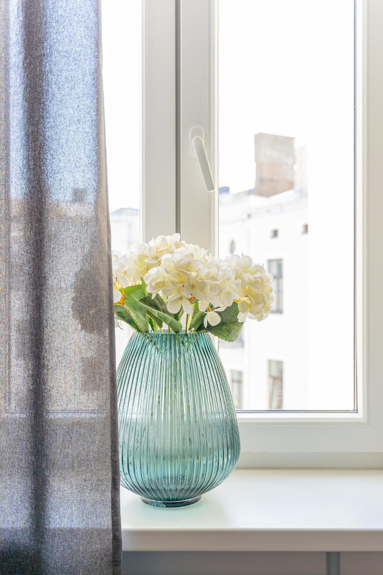 Prestigious Former Library Apartment - Perfect Location Riga Esterno foto