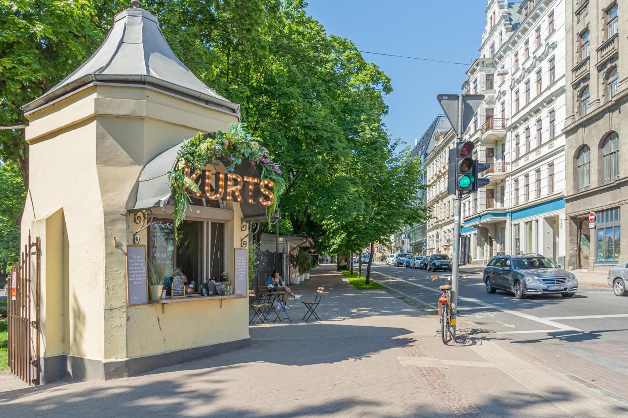 Prestigious Former Library Apartment - Perfect Location Riga Esterno foto